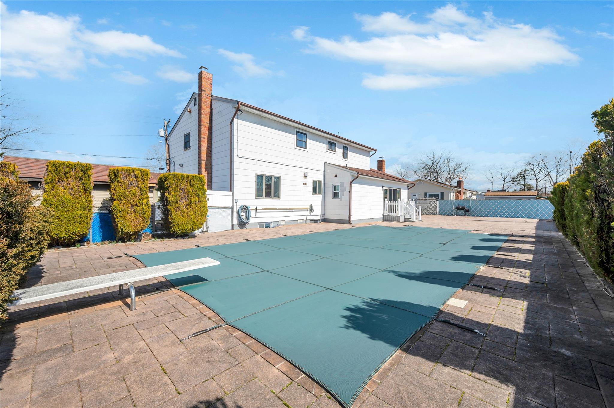 818 W Windmill Avenue, West Babylon, New York image 39