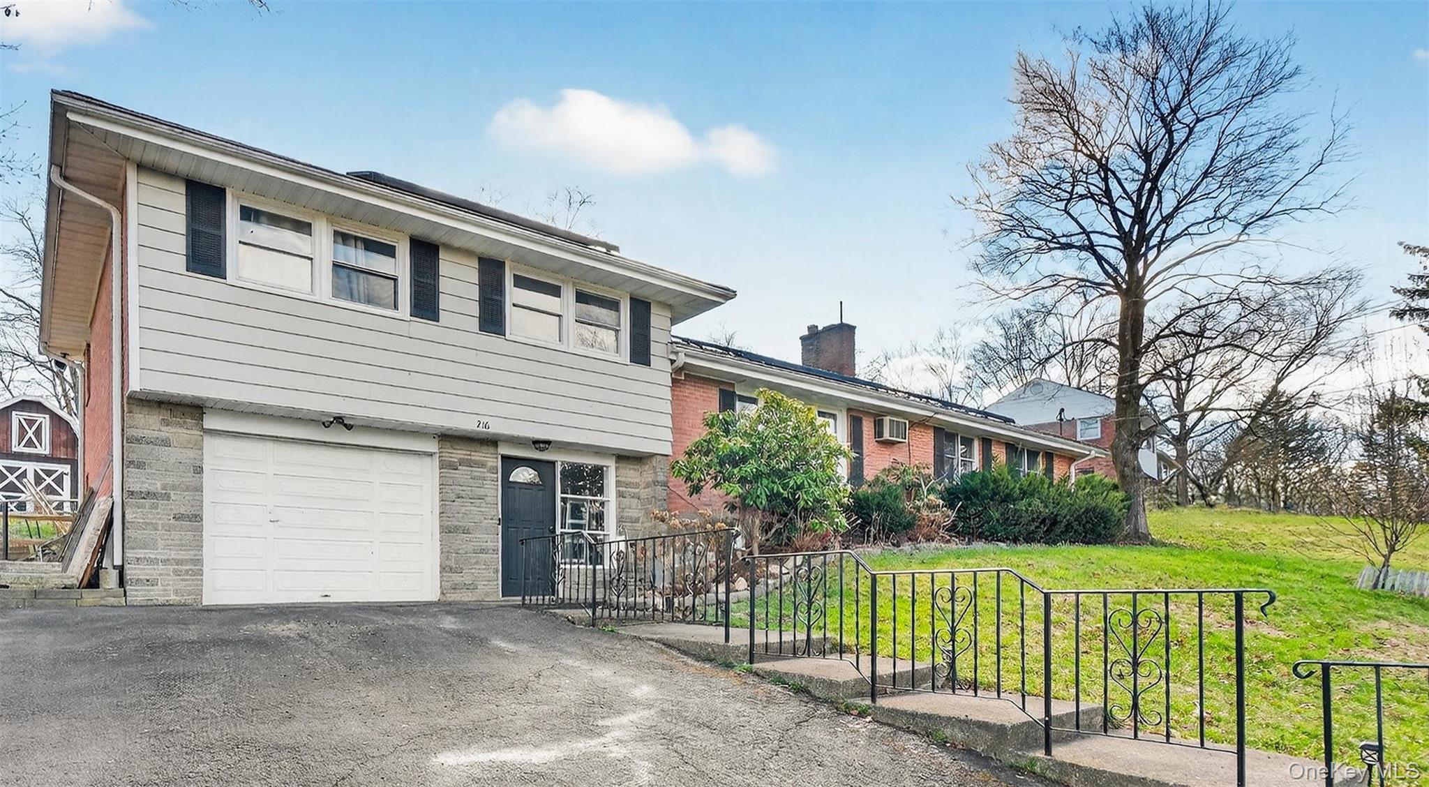 216 Edgewood Drive N