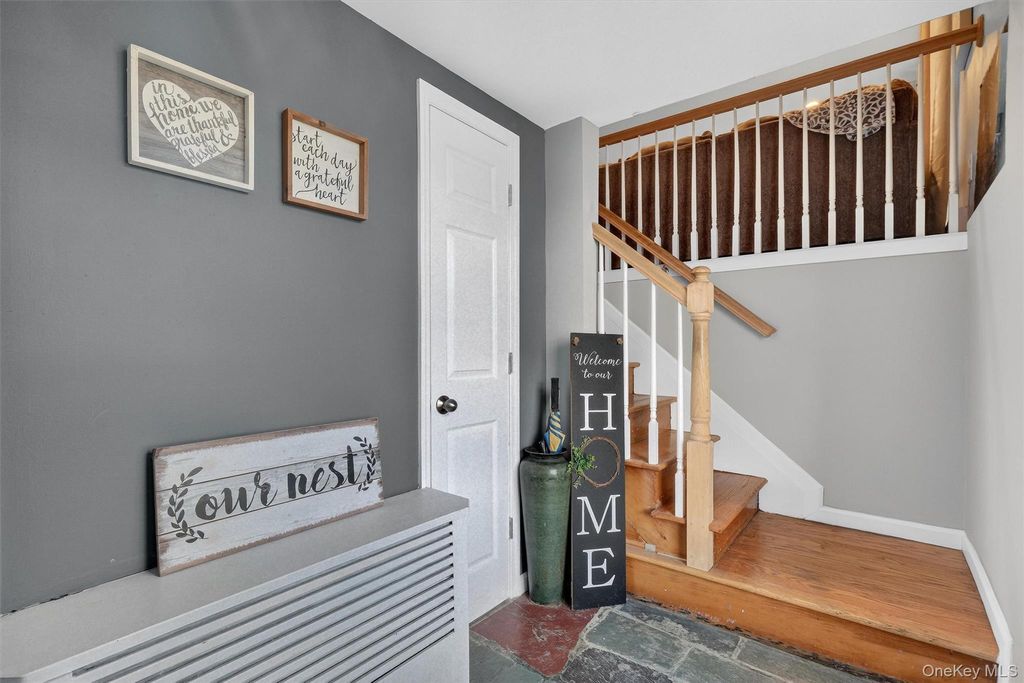 Photo of 216 Edgewood Drive N, Newburgh, NY 12550 (MLS # 973950)