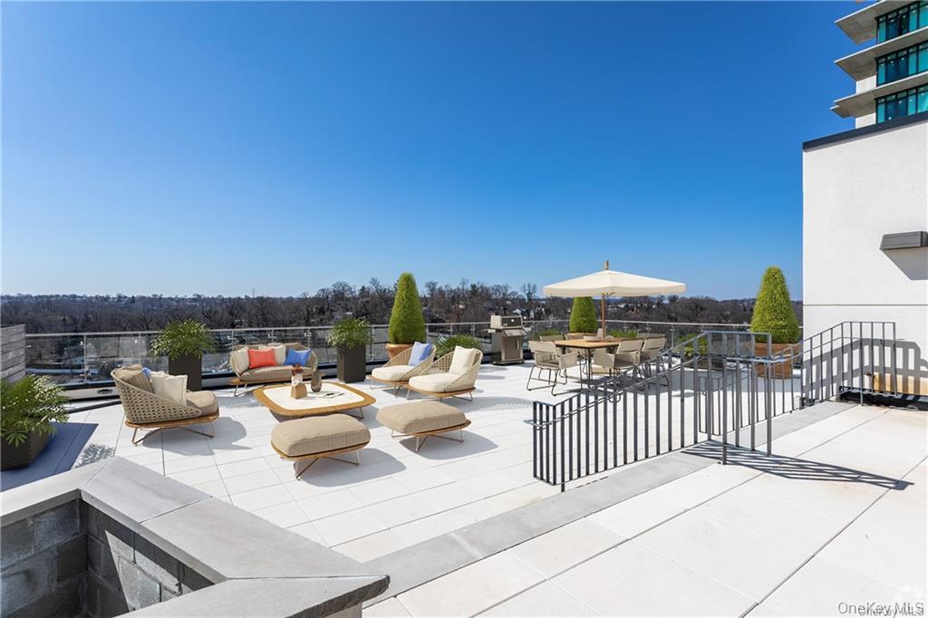 667 Ridge Hill Boulevard 1113
