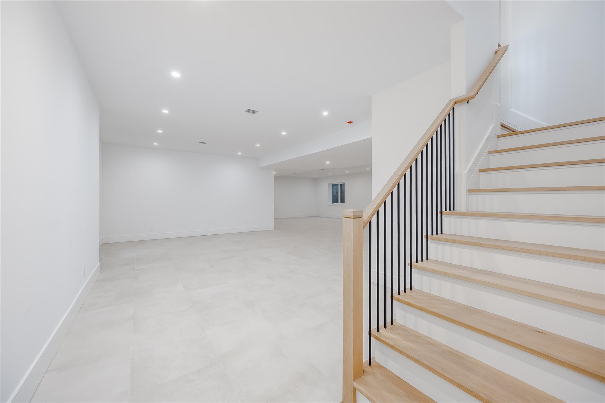 8 Linden Lane, Muttontown, New York image 27