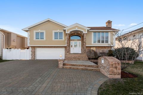 2770 Mandalay Beach Road Wantagh NY 11793