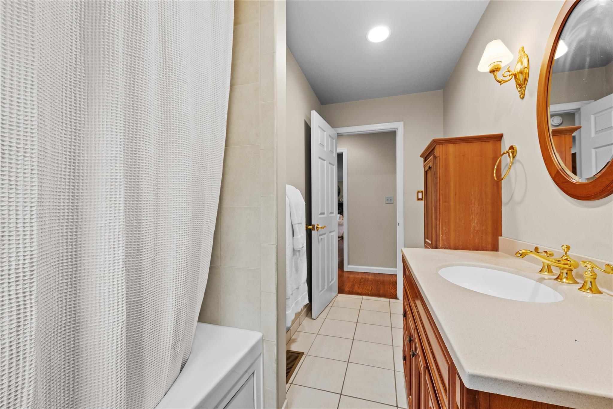 55 Midland Avenue, Central Valley, New York image 16
