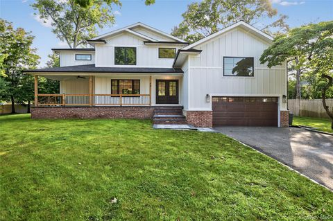 64 Jane Court Westbury NY 11590