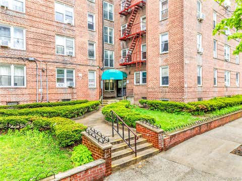 Homes For Sale - 2275 Cruger Ave Ave #3A<br/> Bronx, NY 10467