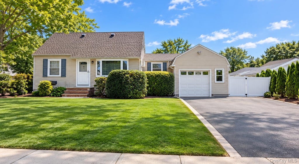 Photo of 1 Higbie Drive, West Islip, NY 11795 (MLS # 1051595)