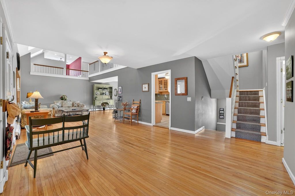 Photo of 9 Carol Court, Croton-on-Hudson, NY 10520 (MLS # 953498)