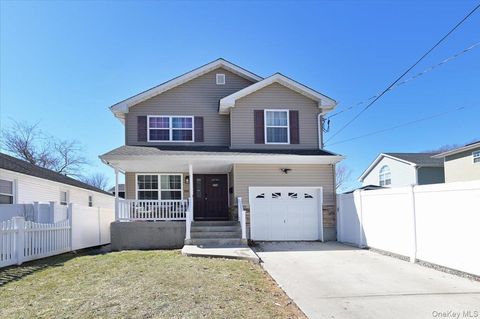 Homes For Sale - 556 Park Avenue<br/> West Hempstead, NY 11552