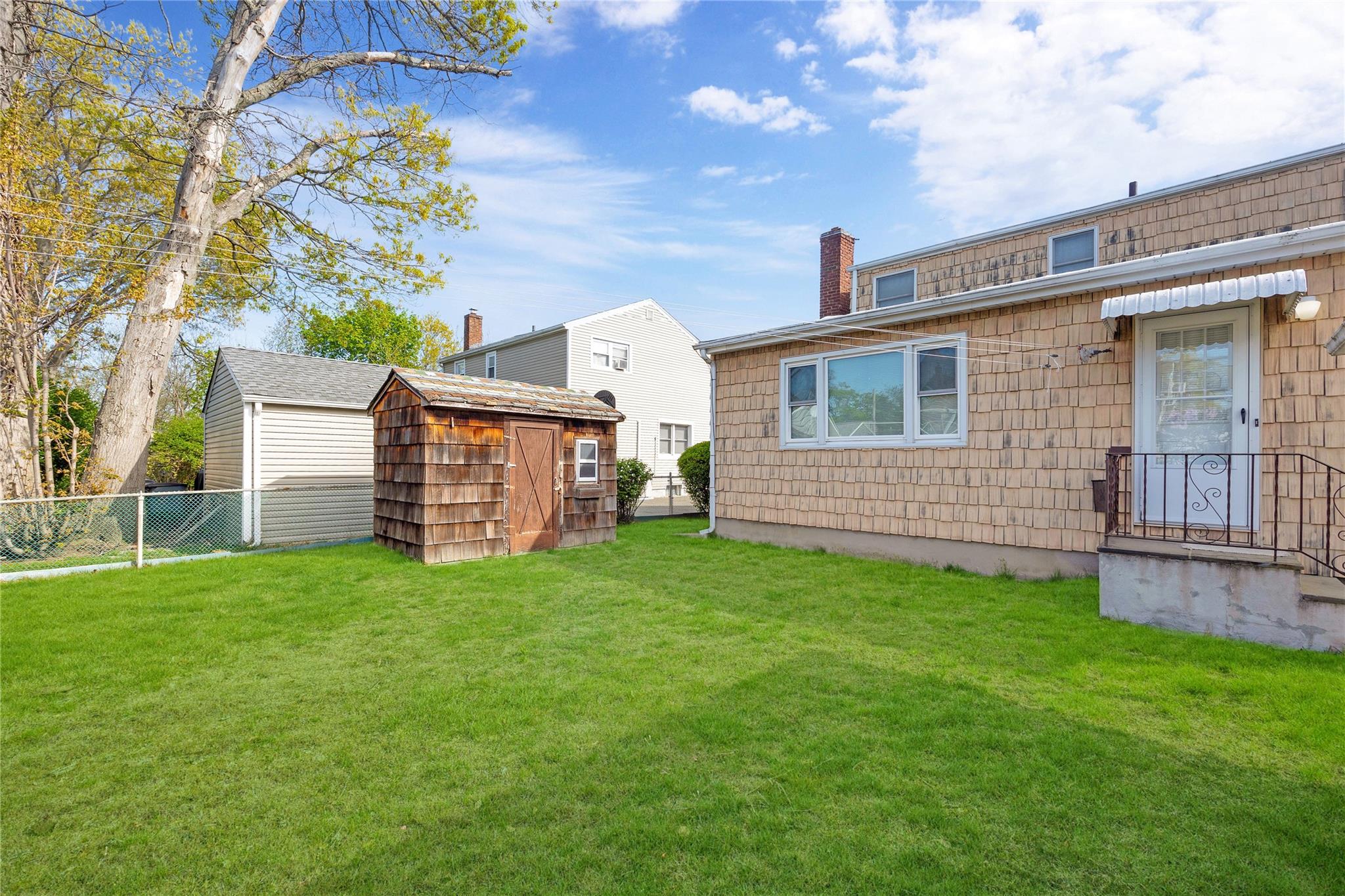 528 Coakley Street, East Meadow, New York image 22