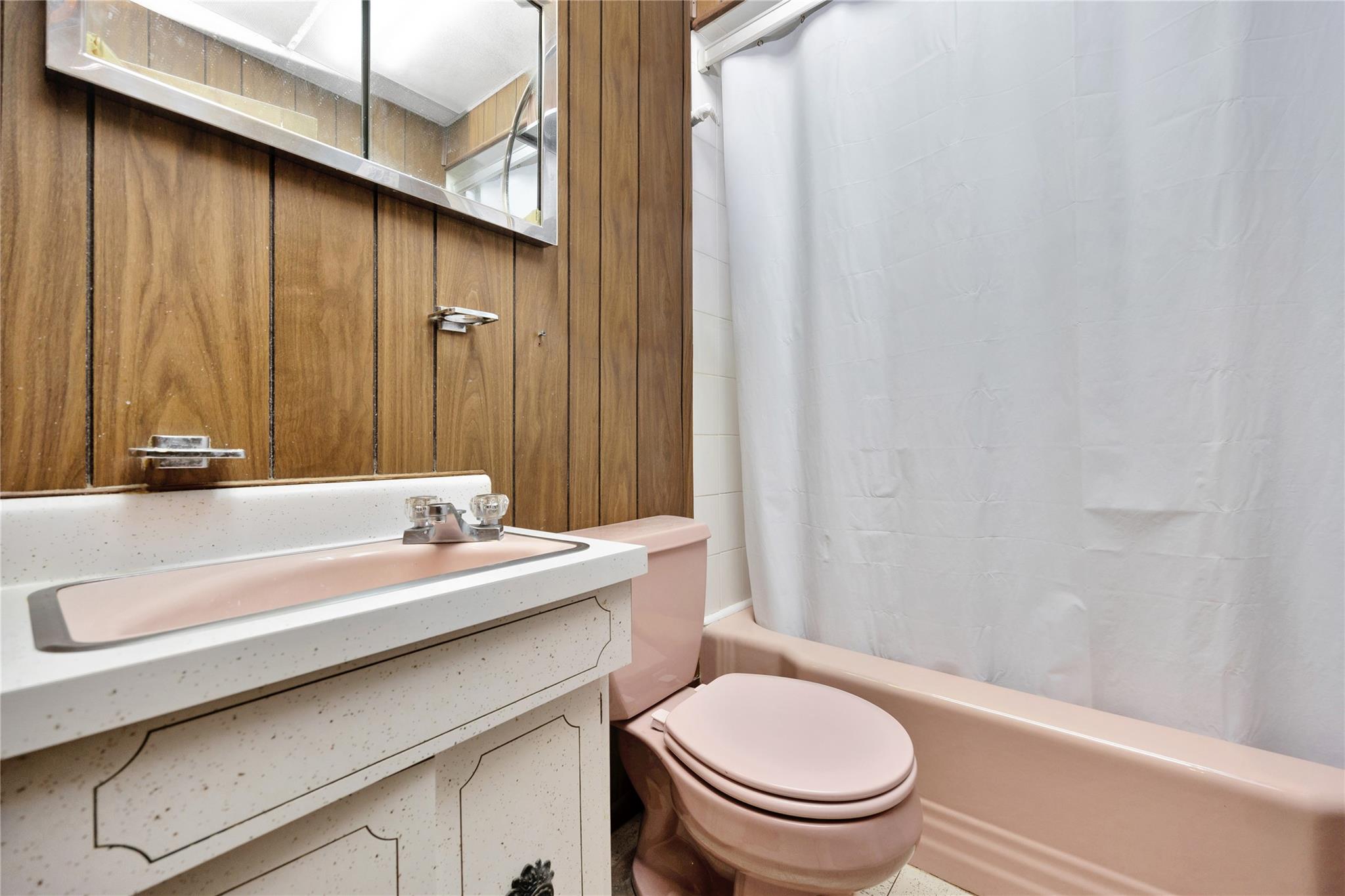 528 Coakley Street, East Meadow, New York image 14