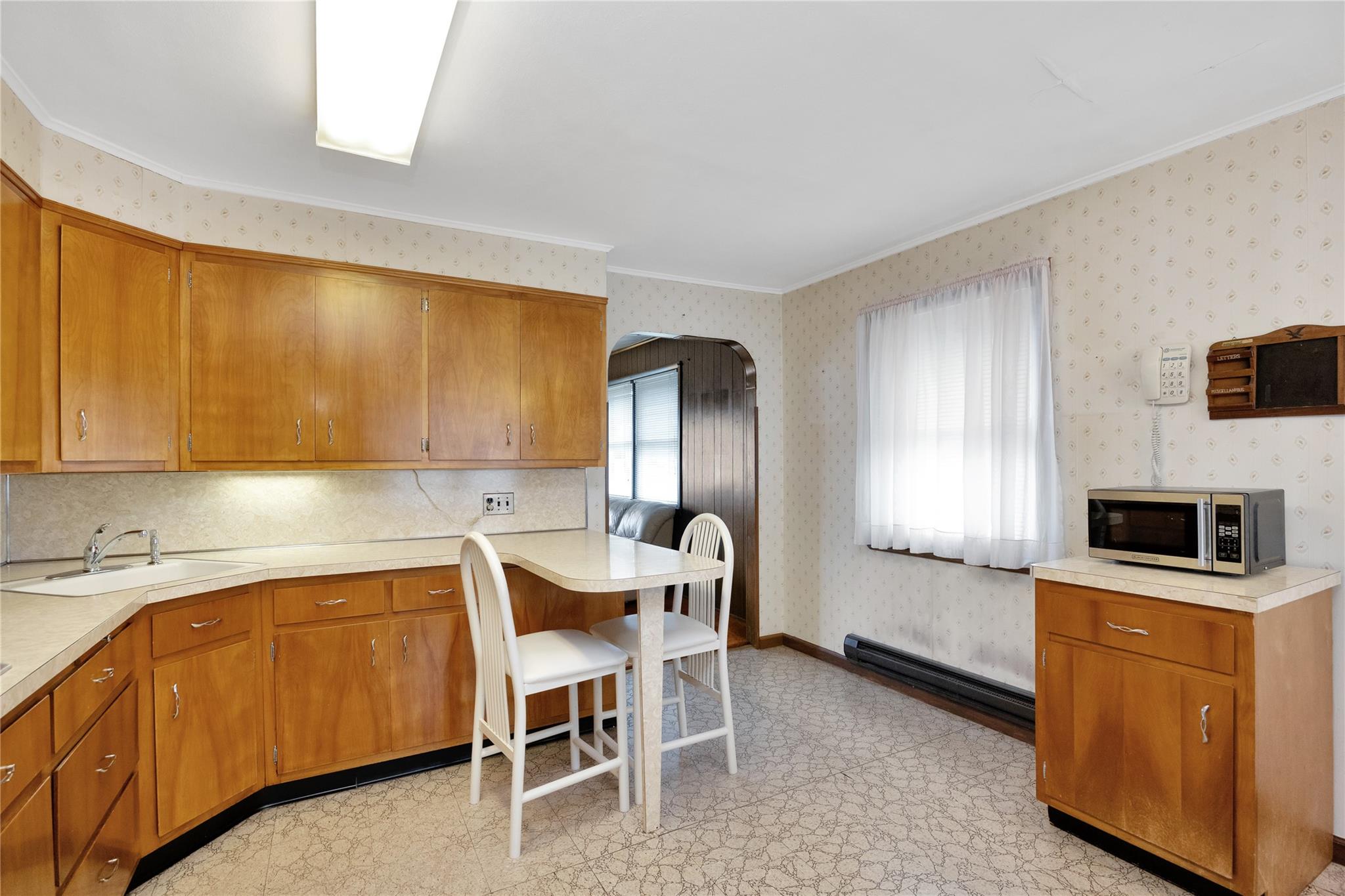 528 Coakley Street, East Meadow, New York image 8