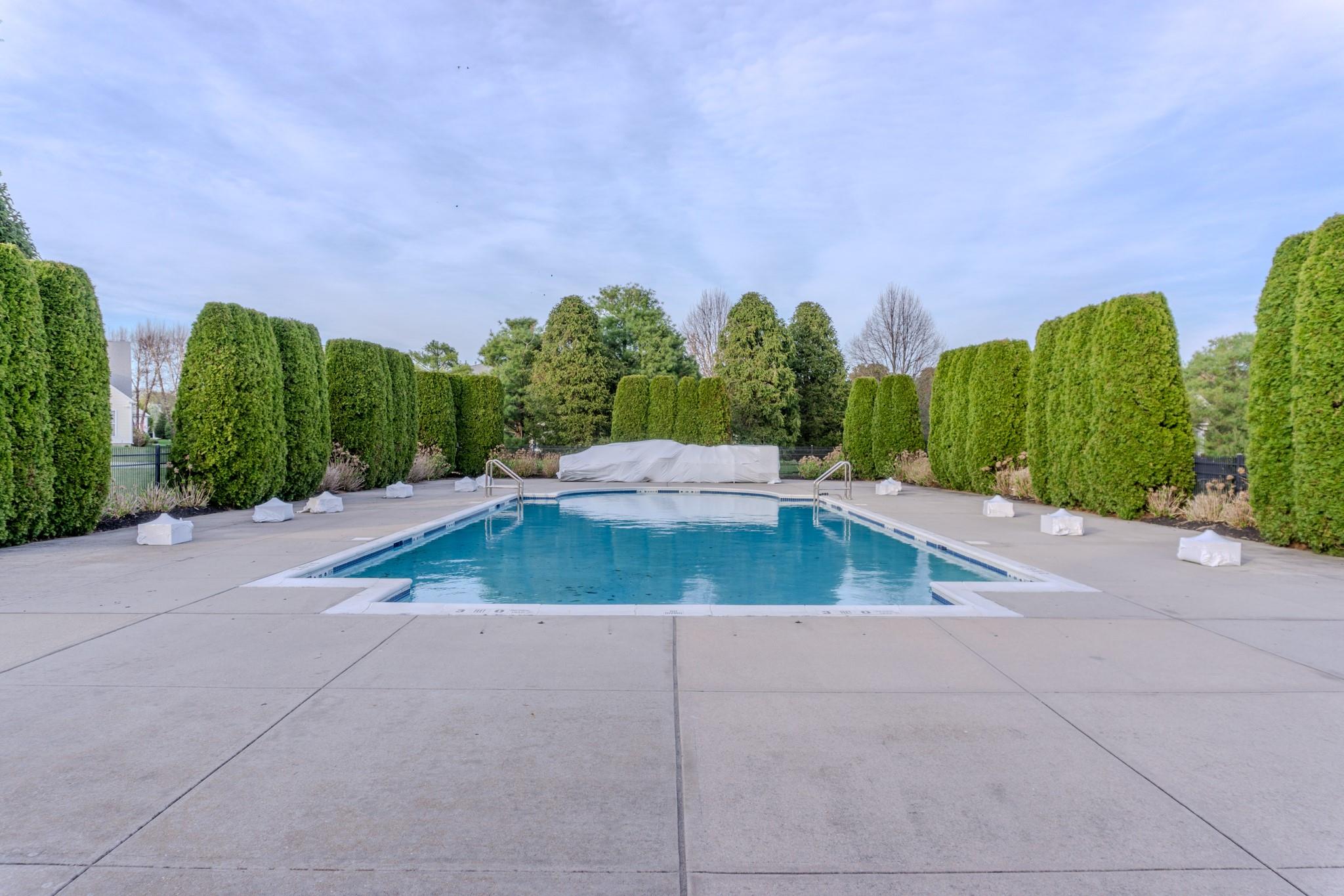 20 Oakhurst Court, Mount Sinai, New York image 25