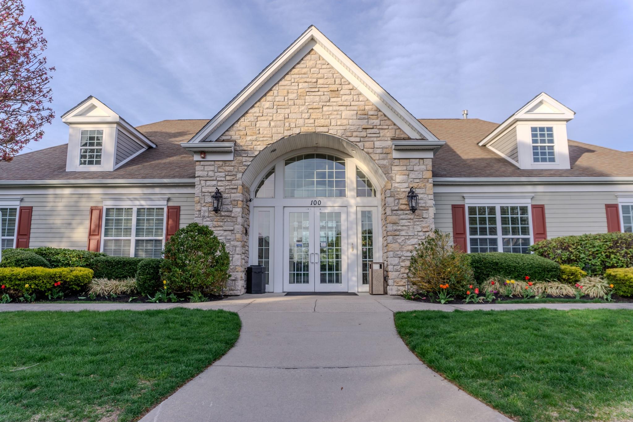 20 Oakhurst Court, Mount Sinai, New York image 26