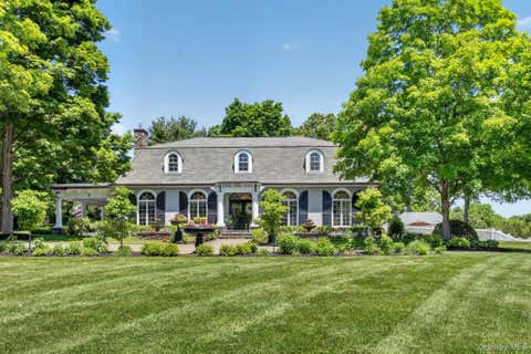 Homes For Sale - 1963 Salt Point Turnpike<br/> Salt Point, NY 12578