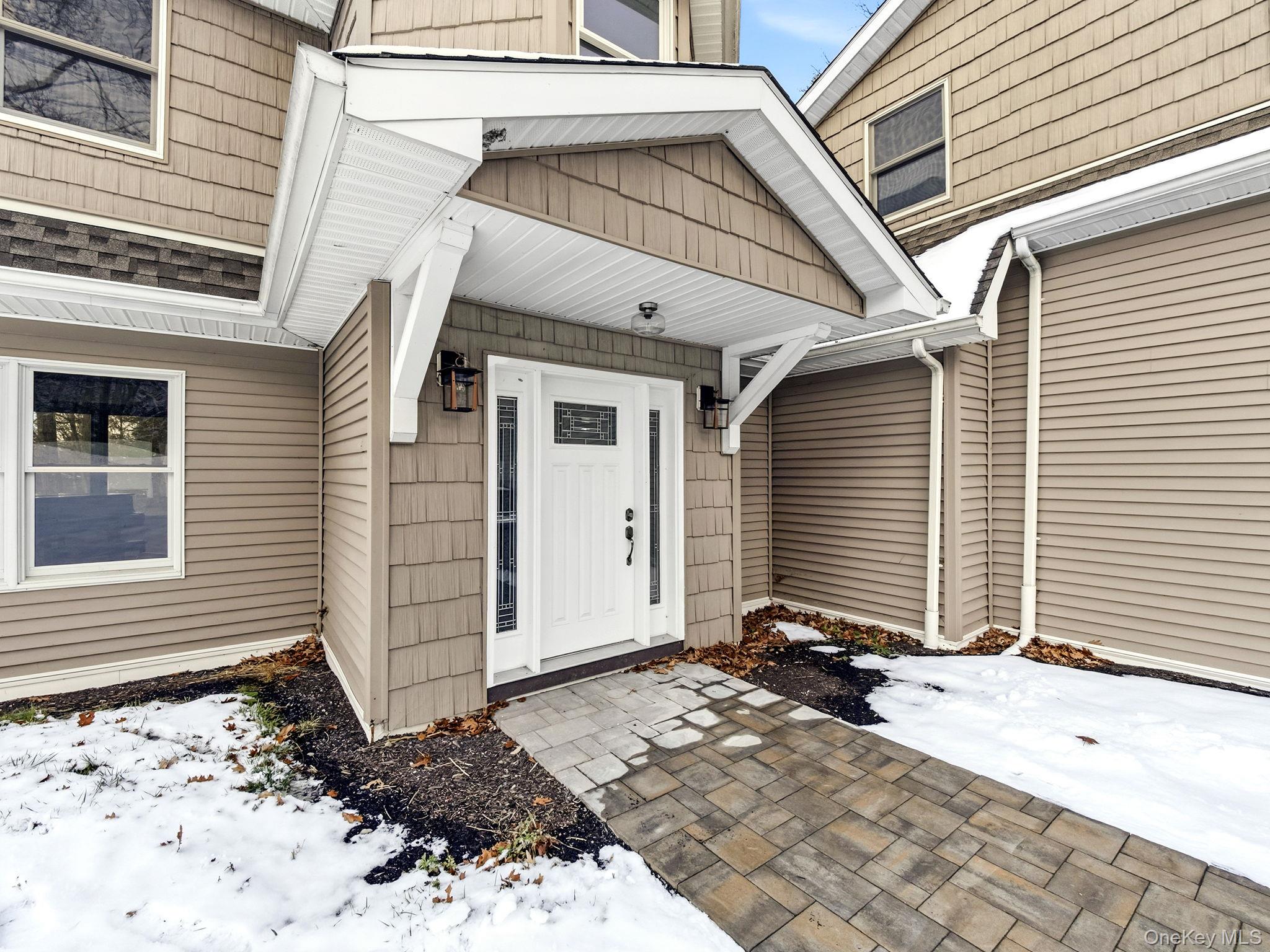 Rhinebeck, New York 12572, United States, 3 Bedrooms Bedrooms, ,3 BathroomsBathrooms,Residential,Active,251840