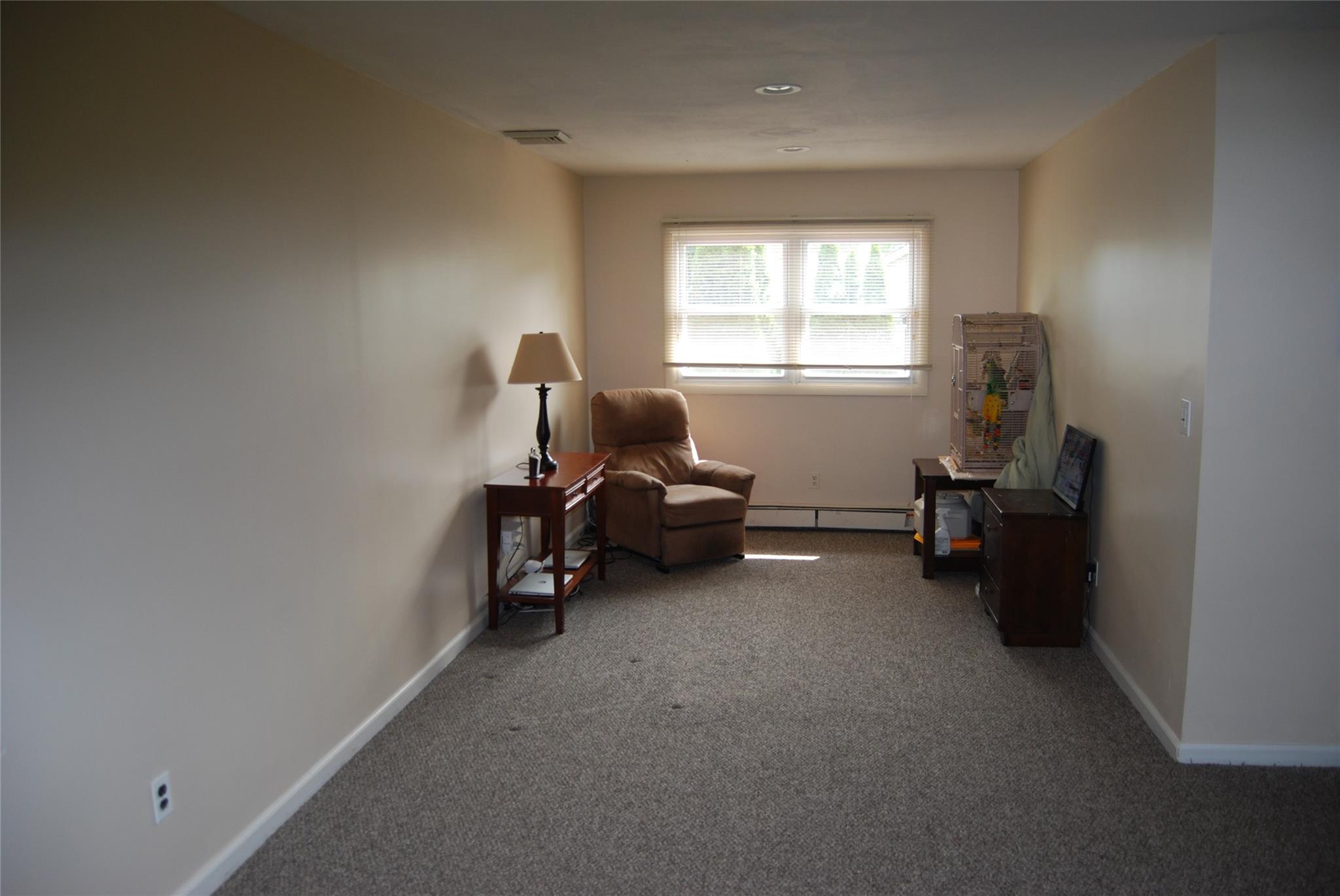 93 W 6th Street, Ronkonkoma, New York image 4