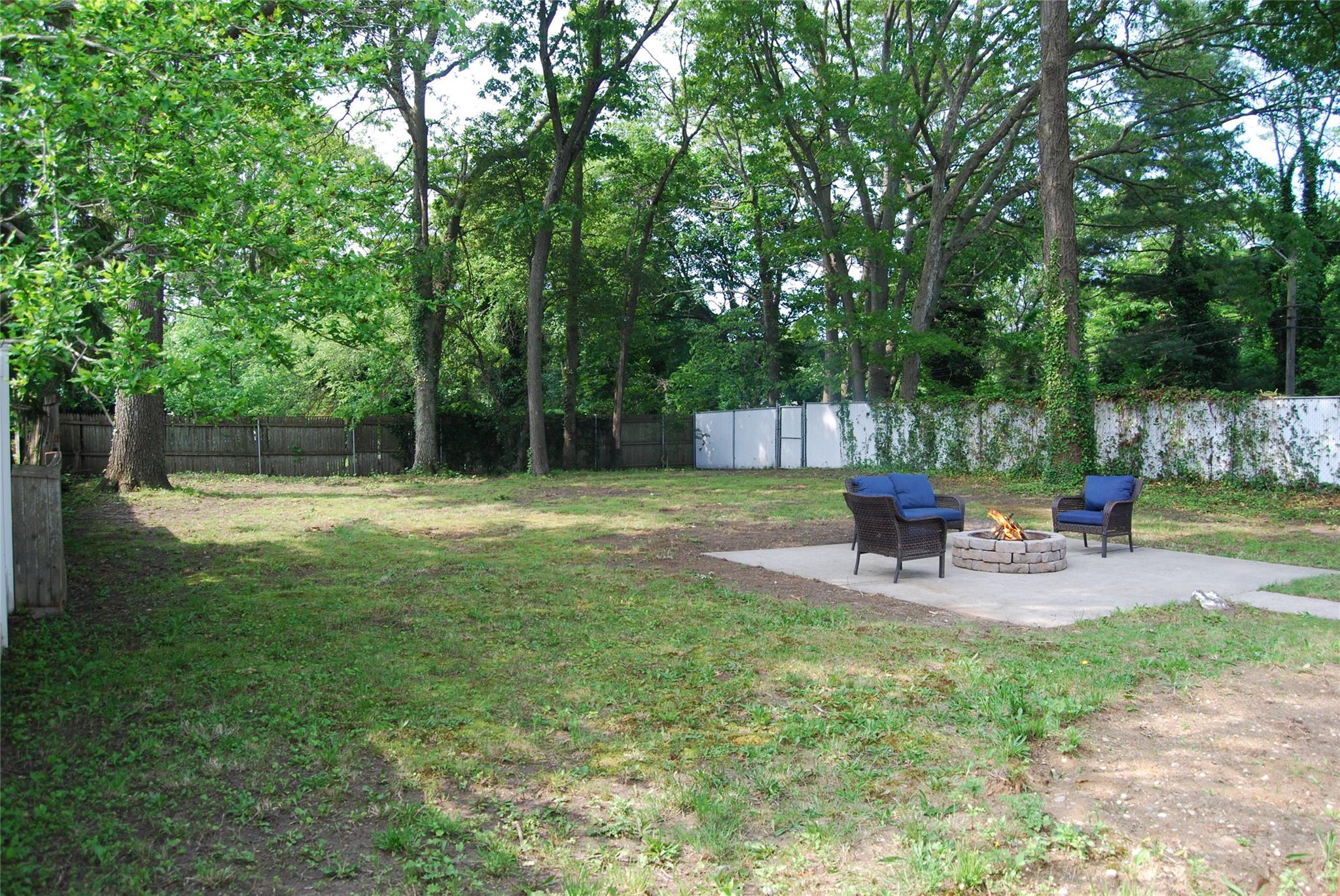 93 W 6th Street, Ronkonkoma, New York image 21