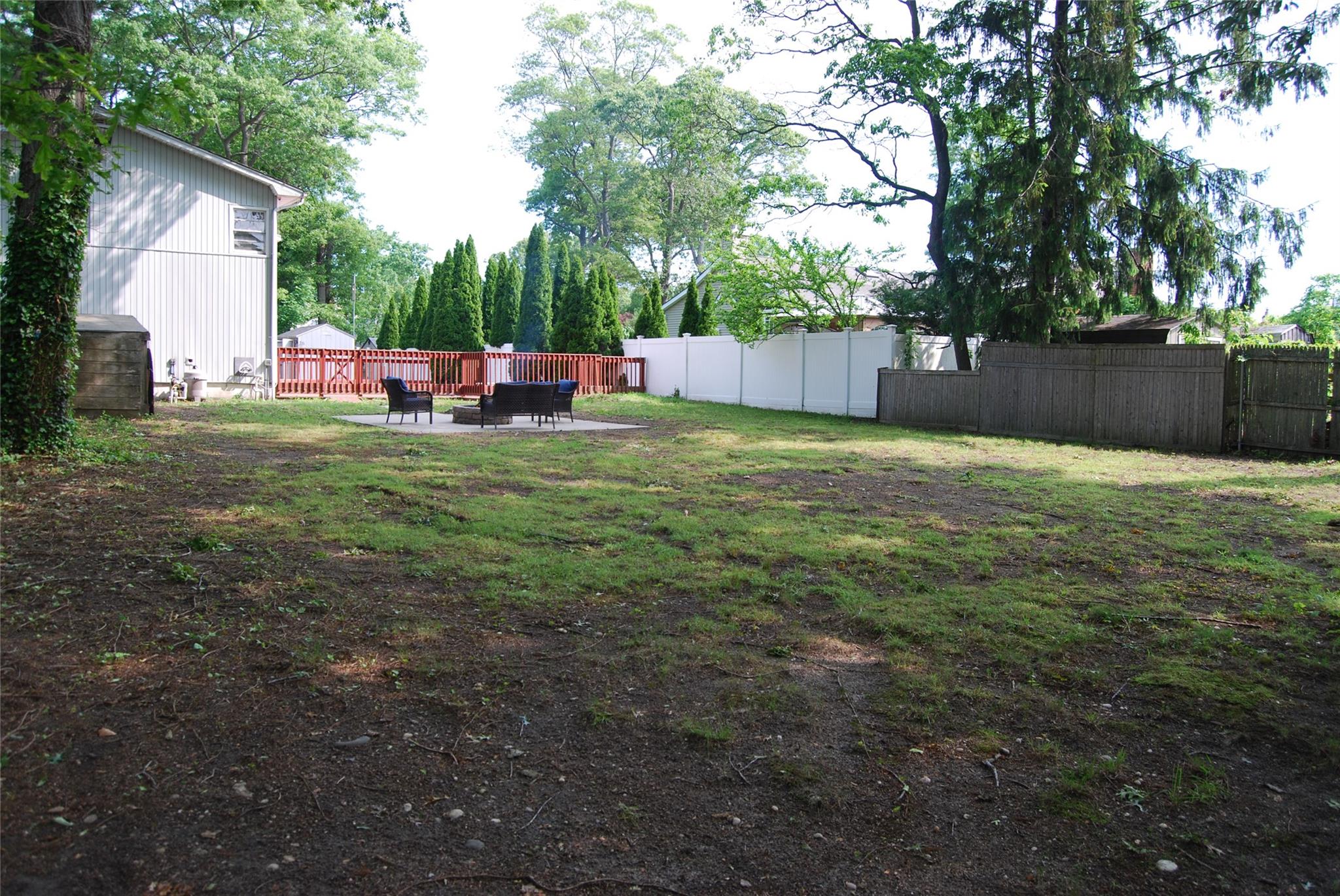 93 W 6th Street, Ronkonkoma, New York image 23