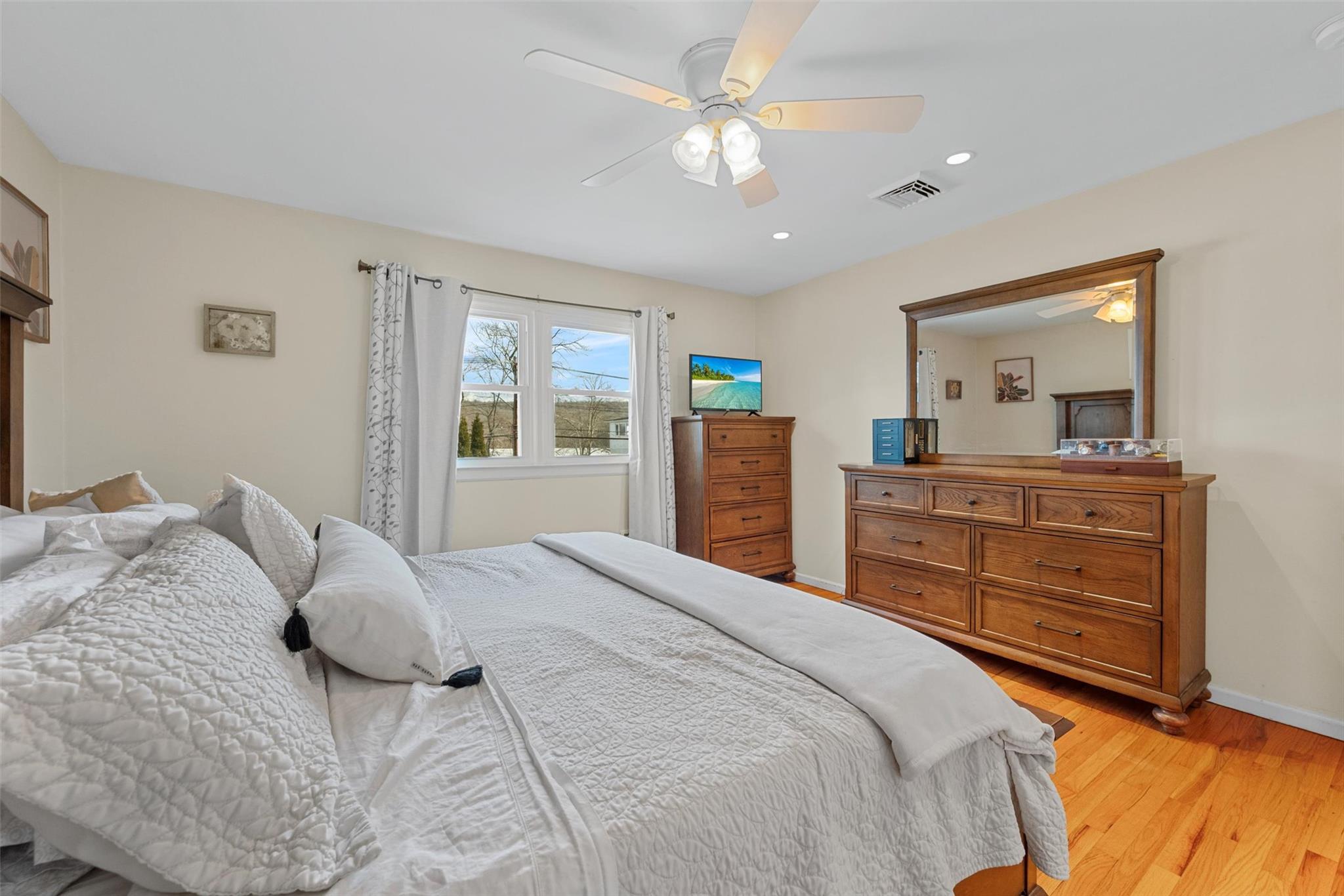 91 W Mombasha Road, Monroe, New York image 20