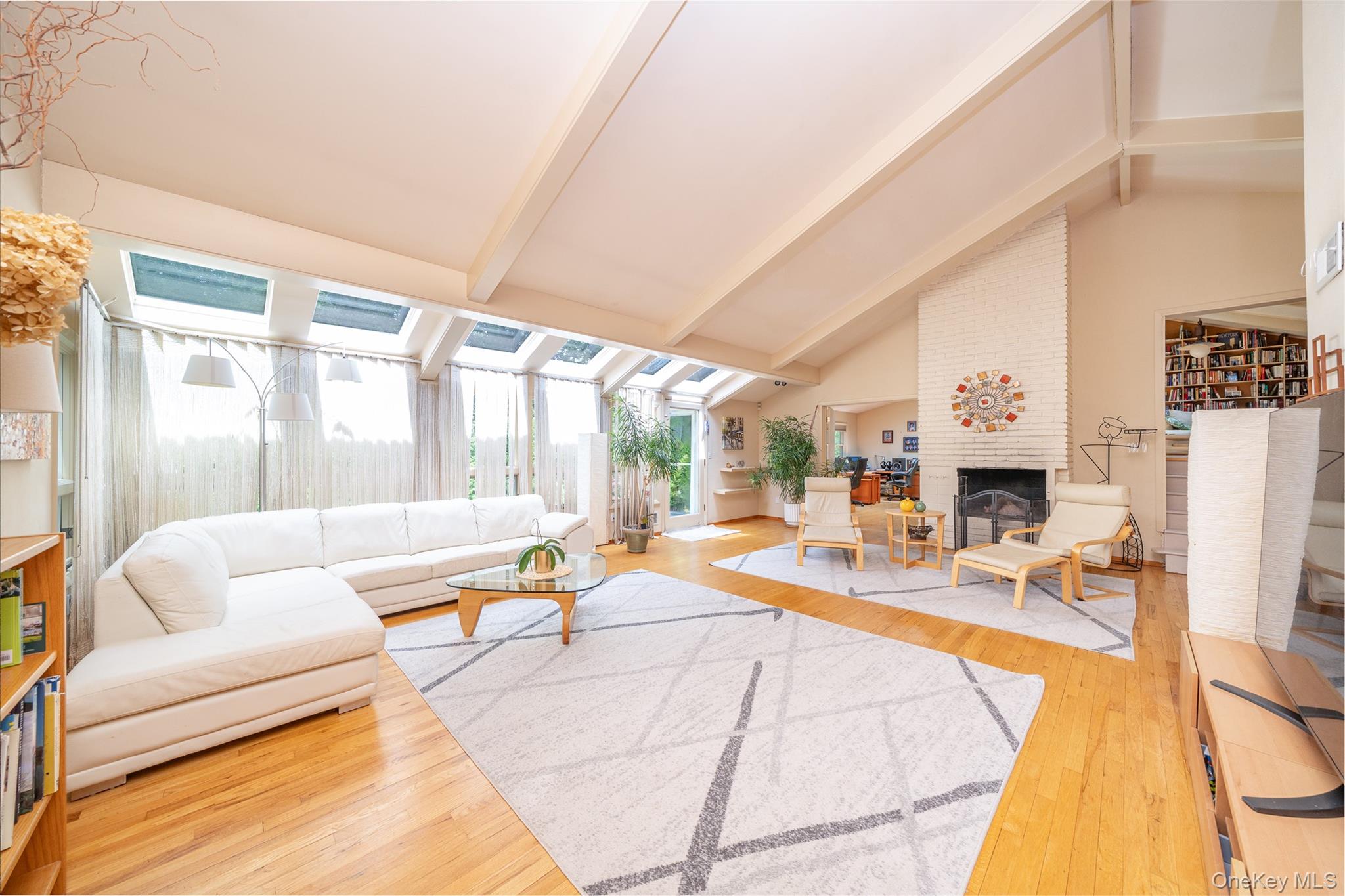 130 Wood Hollow Lane