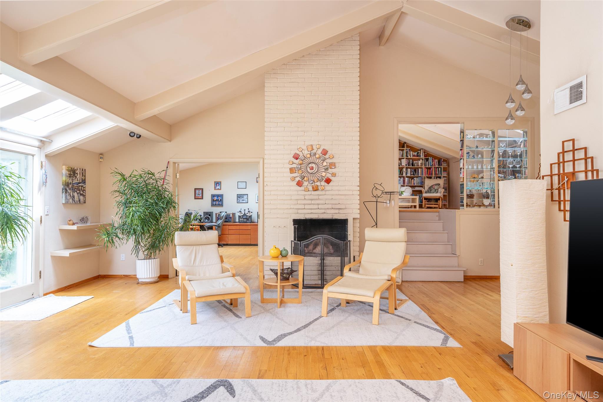 130 Wood Hollow Lane