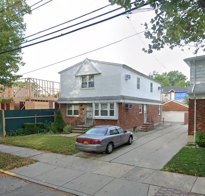 235th Court, Queens Village, Queens, NY - 3 Bedrooms  
1 Bathrooms  
5 Rooms - 
