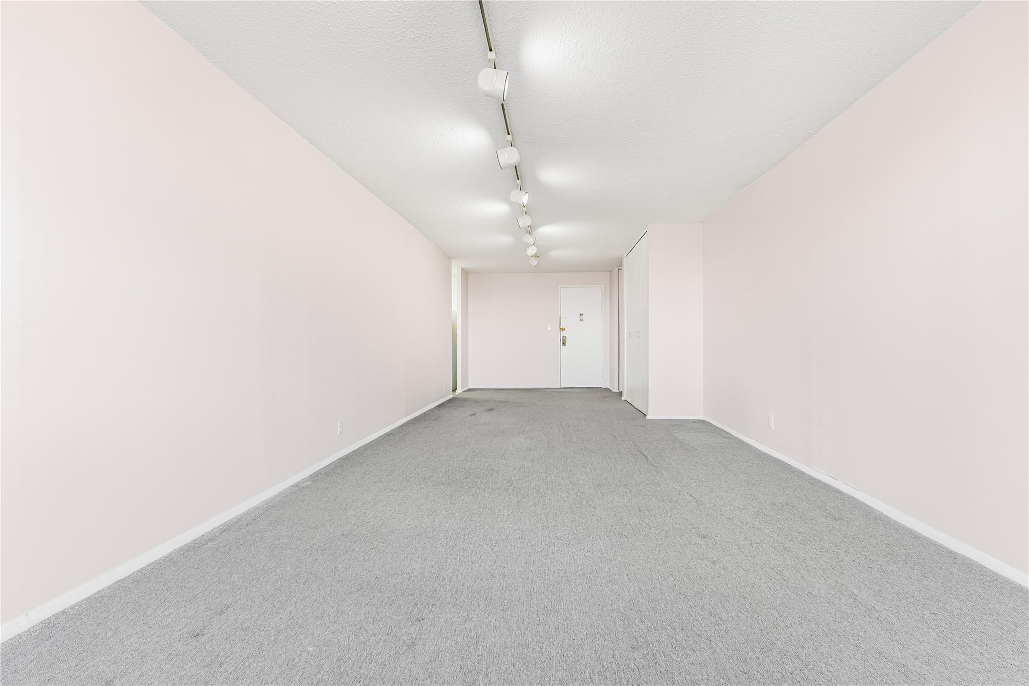 118-17 Union Turnpike #5C, New York, New York image 3