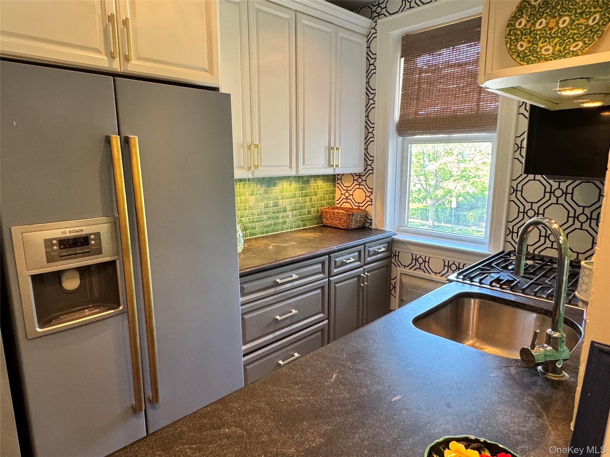 222 7th Street 2B
