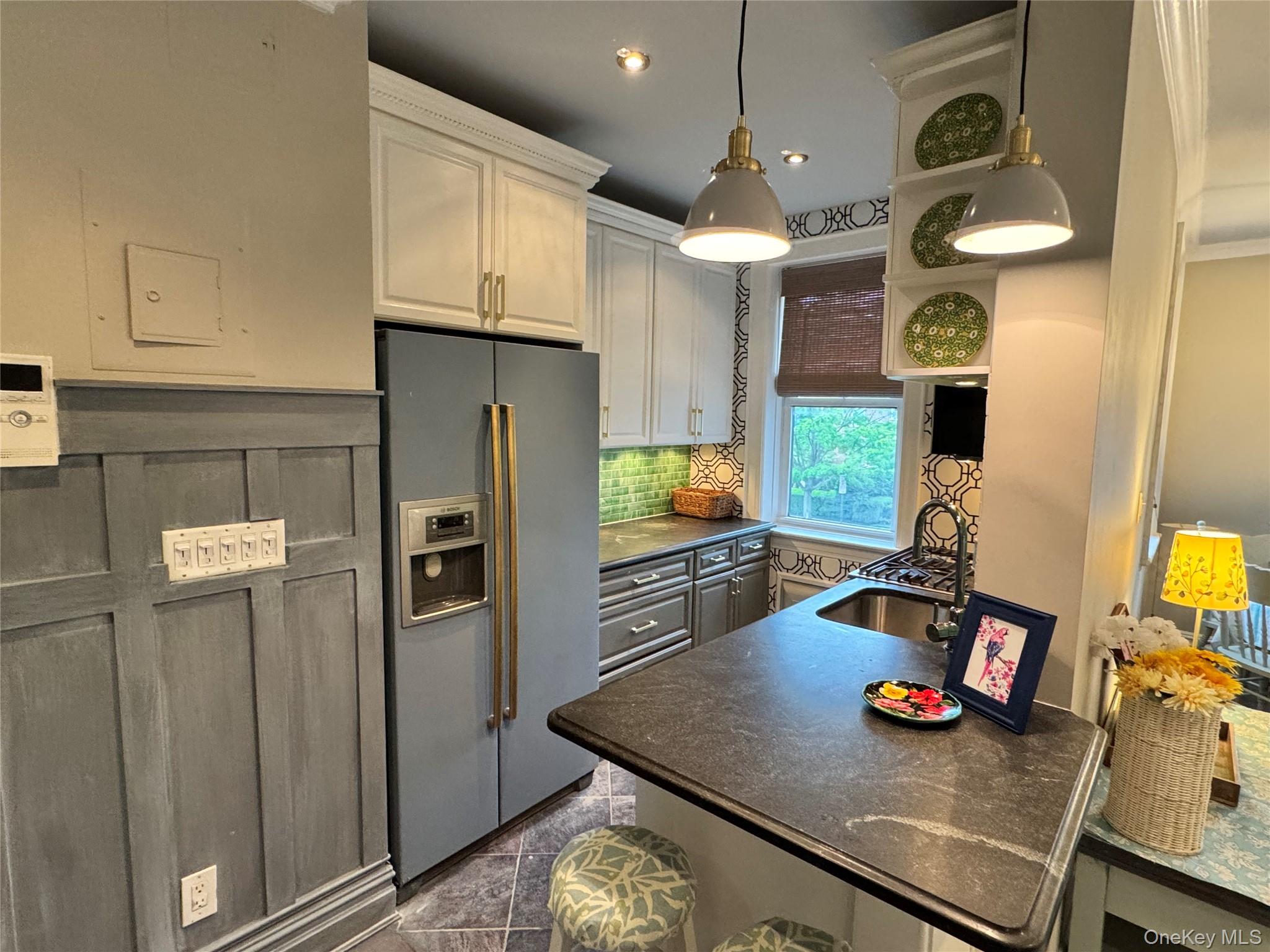 222 7th Street 2B