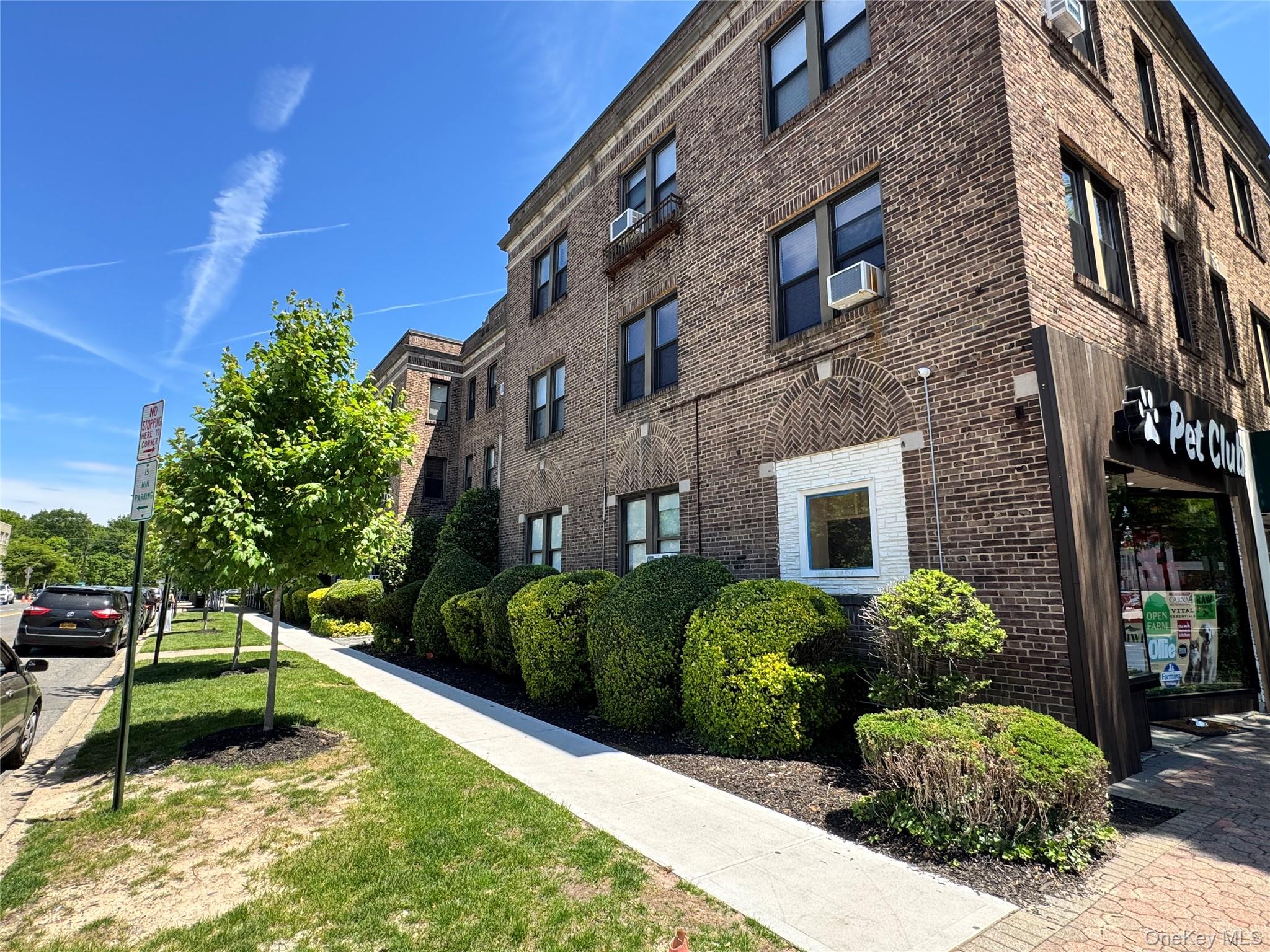 222 7th Street 2B
