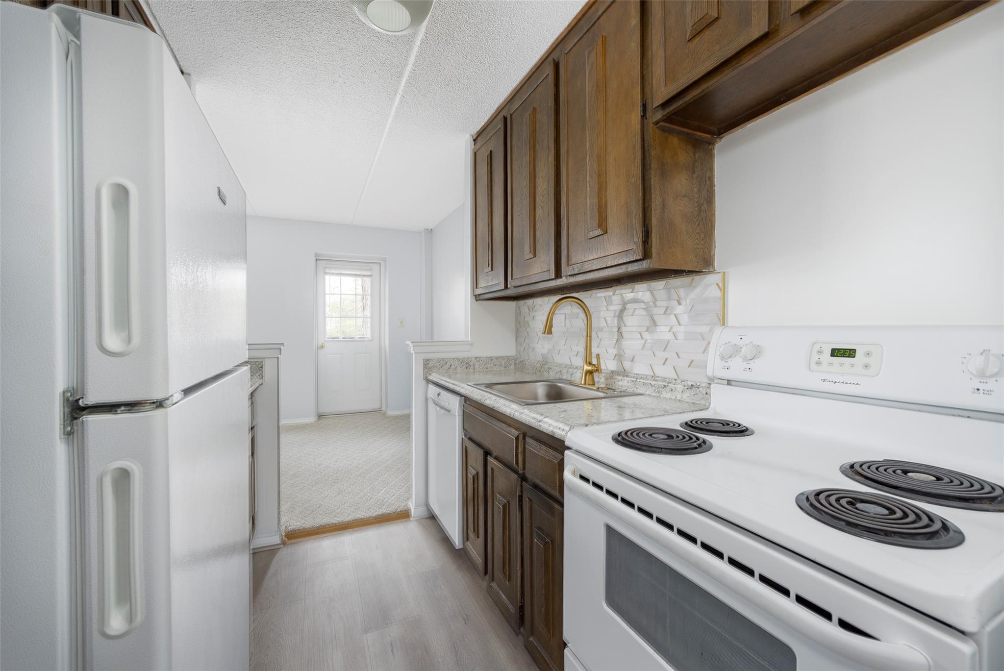 160 Academy Street #2C, Poughkeepsie, New York image 4