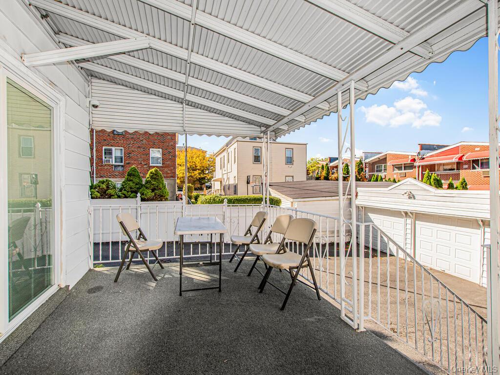 4613 Carpenter Avenue