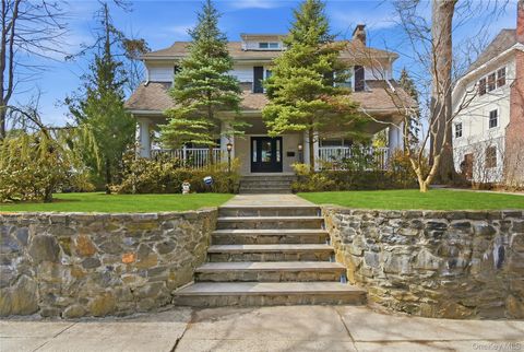 Homes For Sale - 220 Sheridan Avenue<br/> Mount Vernon, NY 10552