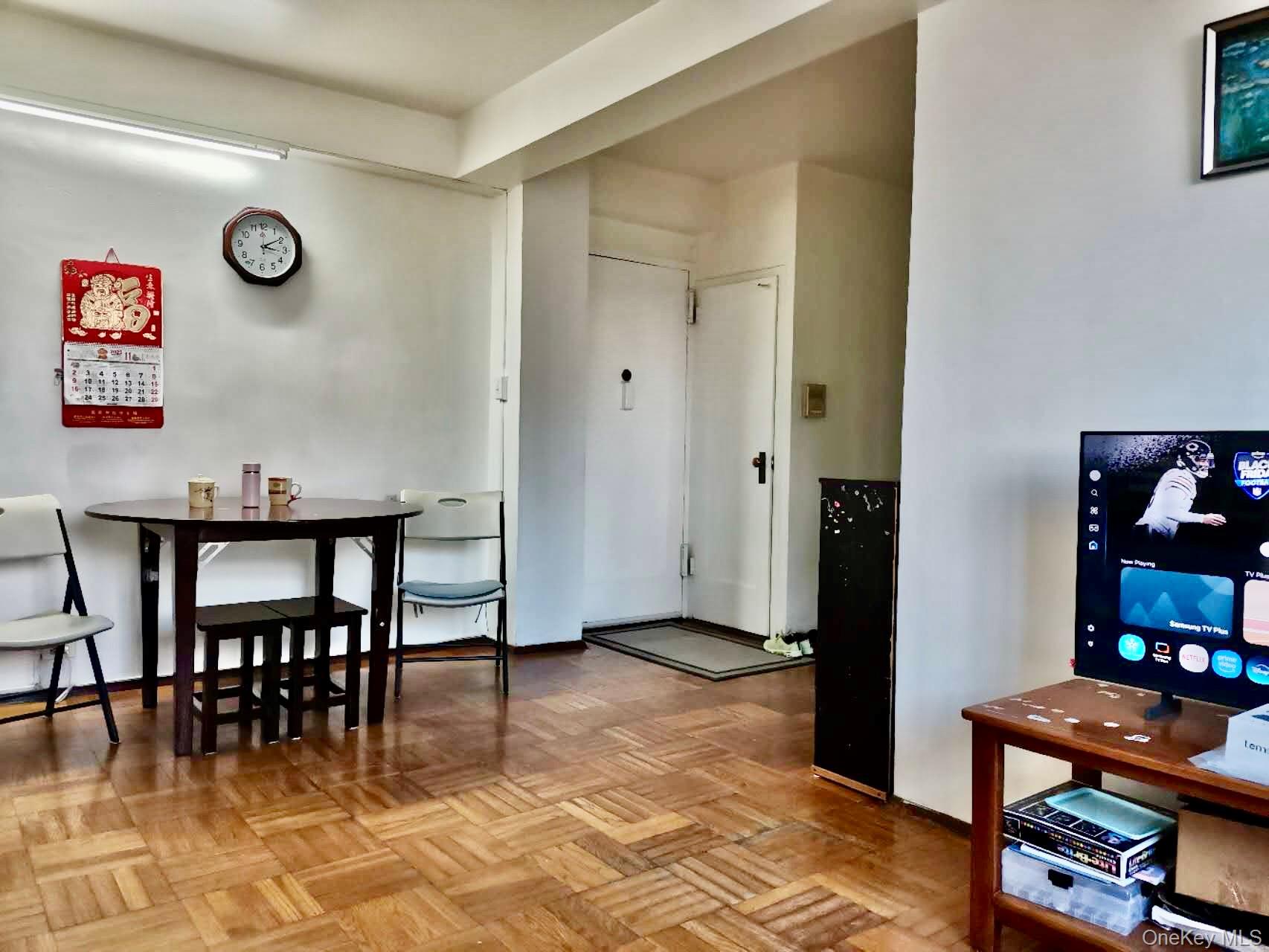 1604 Metropolitan Avenue 8F