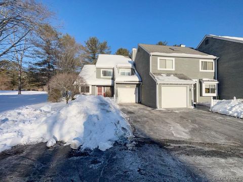 Condo For Sale - 1 Cushing Green<br/> Pawling, NY 12564