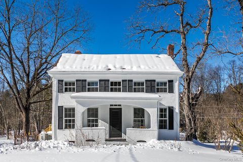 8 George Sickle Road Saugerties NY 12477