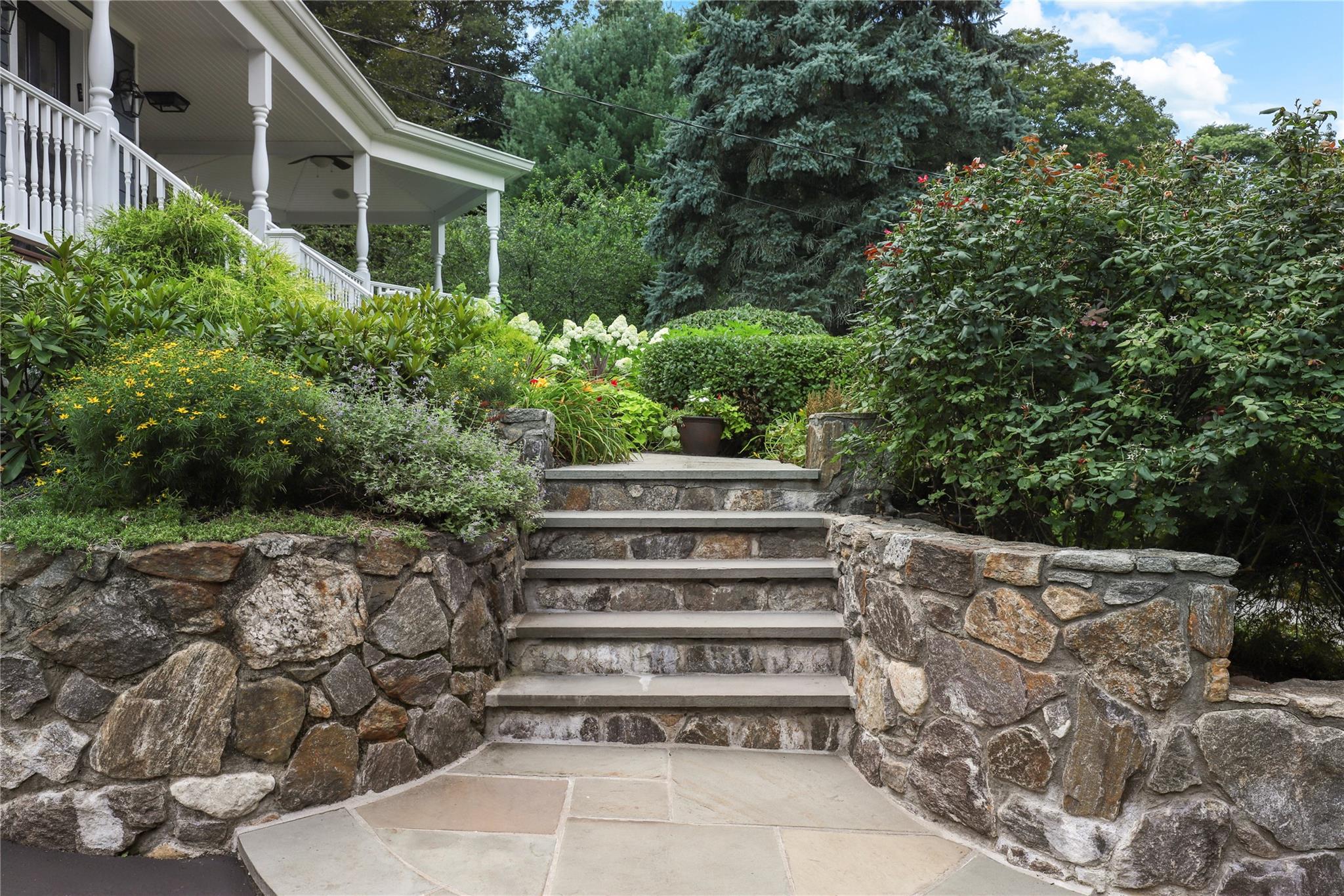 16 Nightingale Road, Katonah, New York image 2