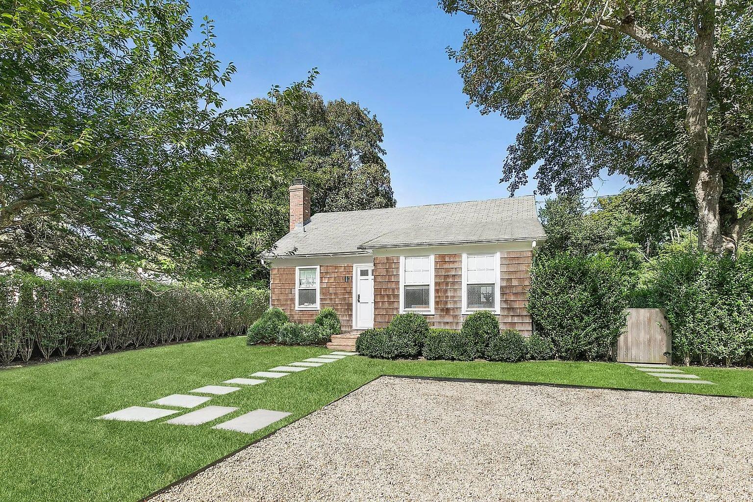 Rental Property at Jackson Street, East Hampton, Hamptons, NY - Bedrooms: 3 
Bathrooms: 2  - $35,000 MO.