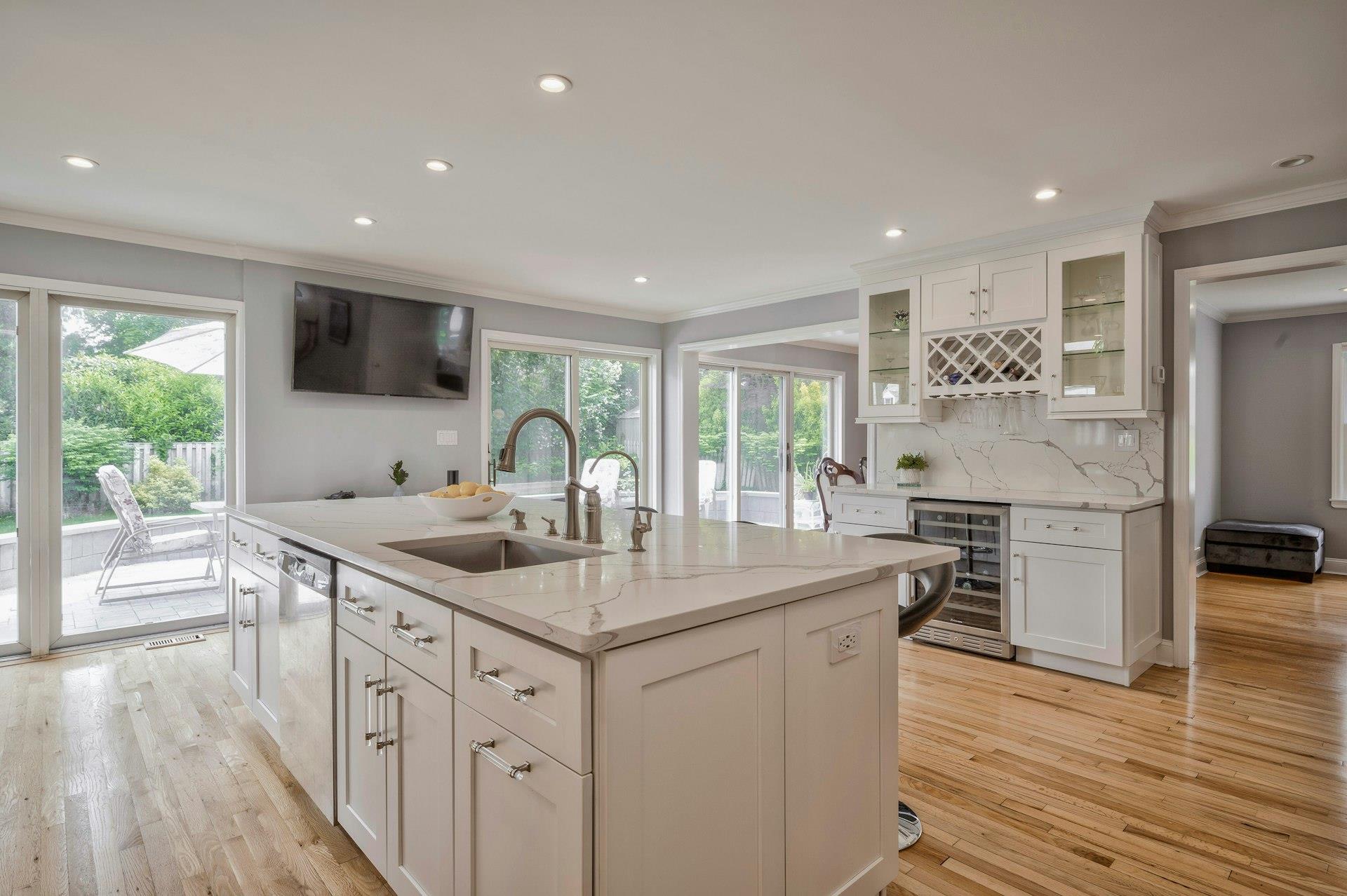 16 Andover Lane, Manhasset, New York image 18