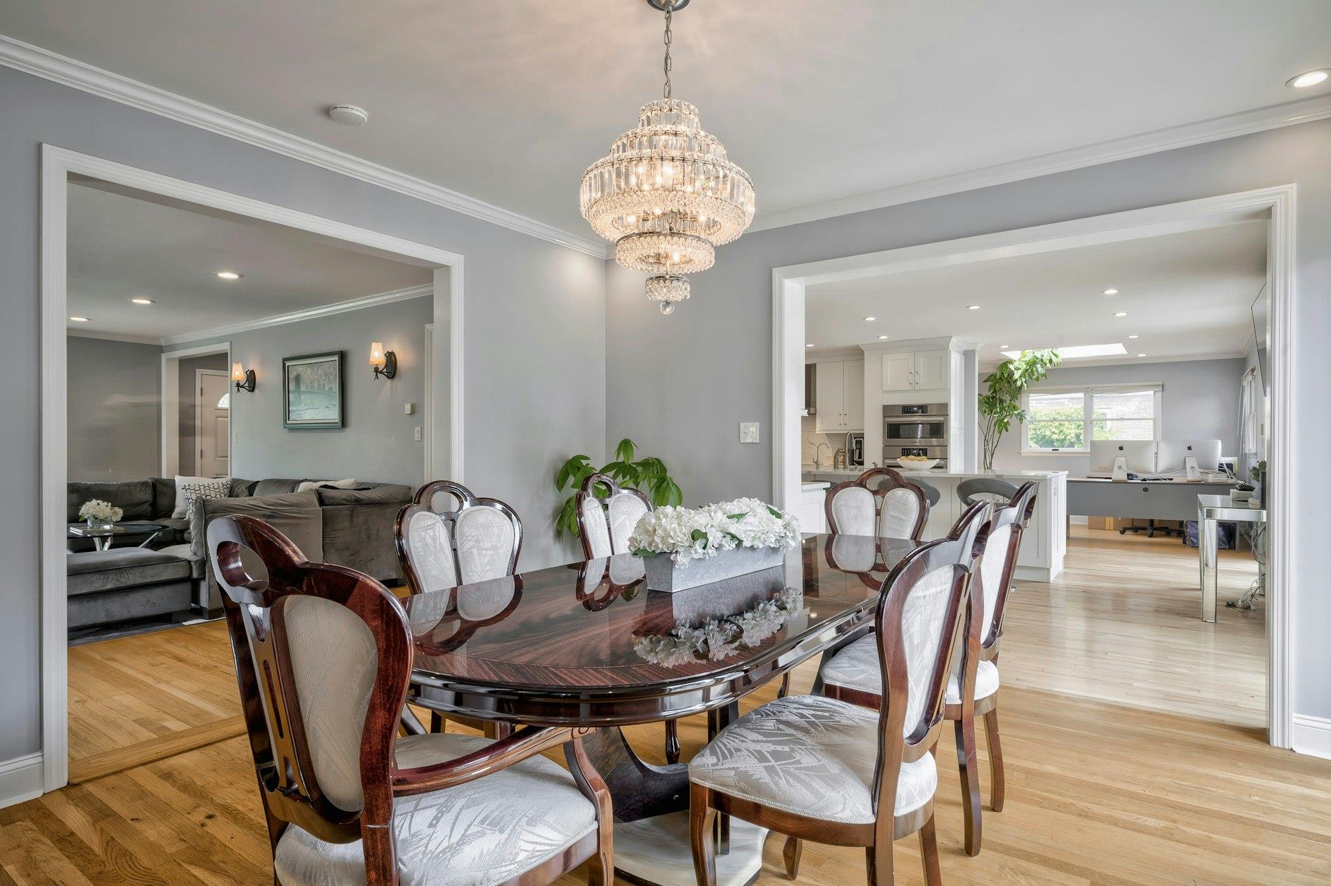 16 Andover Lane, Manhasset, New York image 12