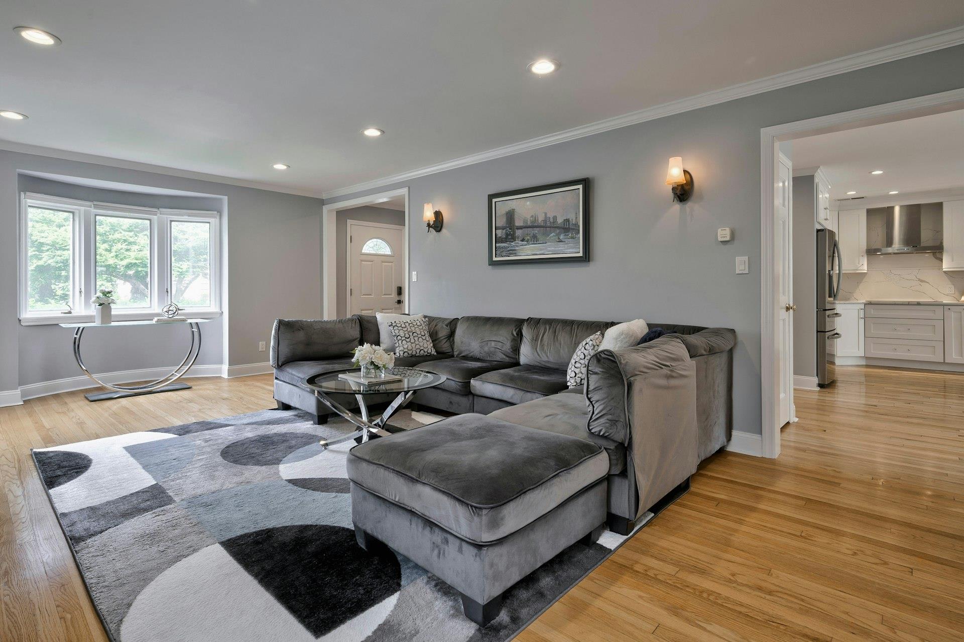 16 Andover Lane, Manhasset, New York image 8