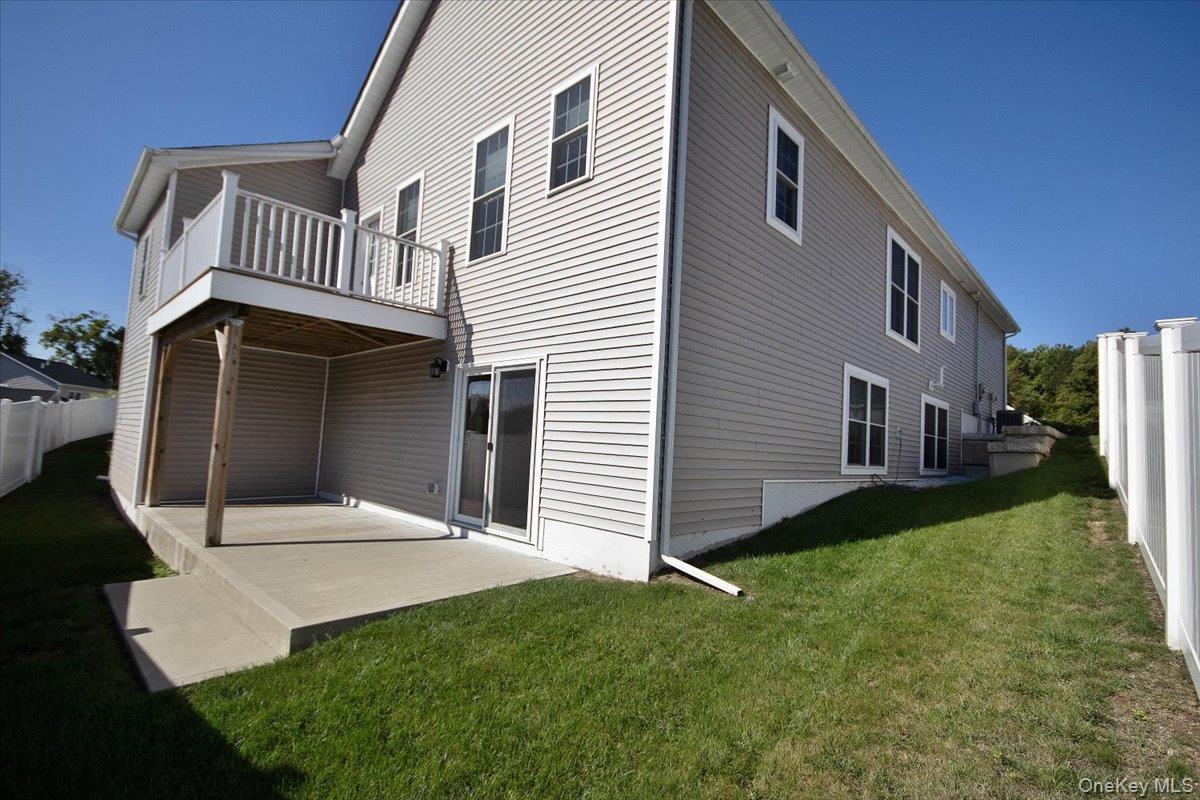 Highland, New York 12528, United States, 3 Bedrooms Bedrooms, ,3 BathroomsBathrooms,Residential,Active,209974