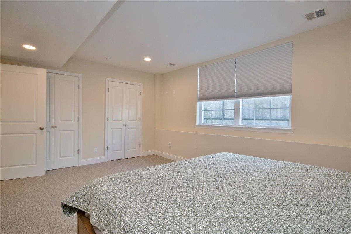 Highland, New York 12528, United States, 3 Bedrooms Bedrooms, ,3 BathroomsBathrooms,Residential,Active,209974