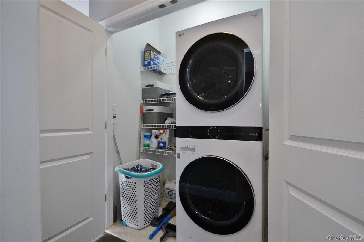 Highland, New York 12528, United States, 3 Bedrooms Bedrooms, ,3 BathroomsBathrooms,Residential,Active,209974