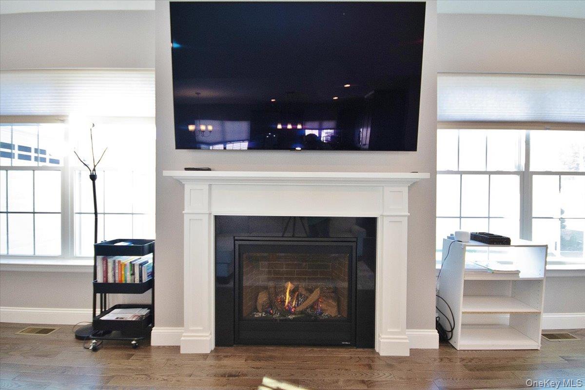 Highland, New York 12528, United States, 3 Bedrooms Bedrooms, ,3 BathroomsBathrooms,Residential,Active,209974