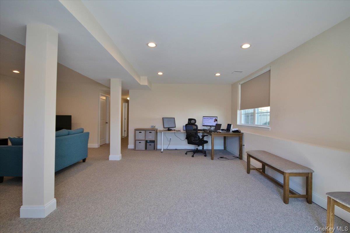 Highland, New York 12528, United States, 3 Bedrooms Bedrooms, ,3 BathroomsBathrooms,Residential,Active,209974