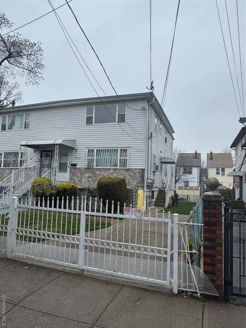Multifamily For Sale - 15539 115th Drive<br/> Jamaica, NY 11434
