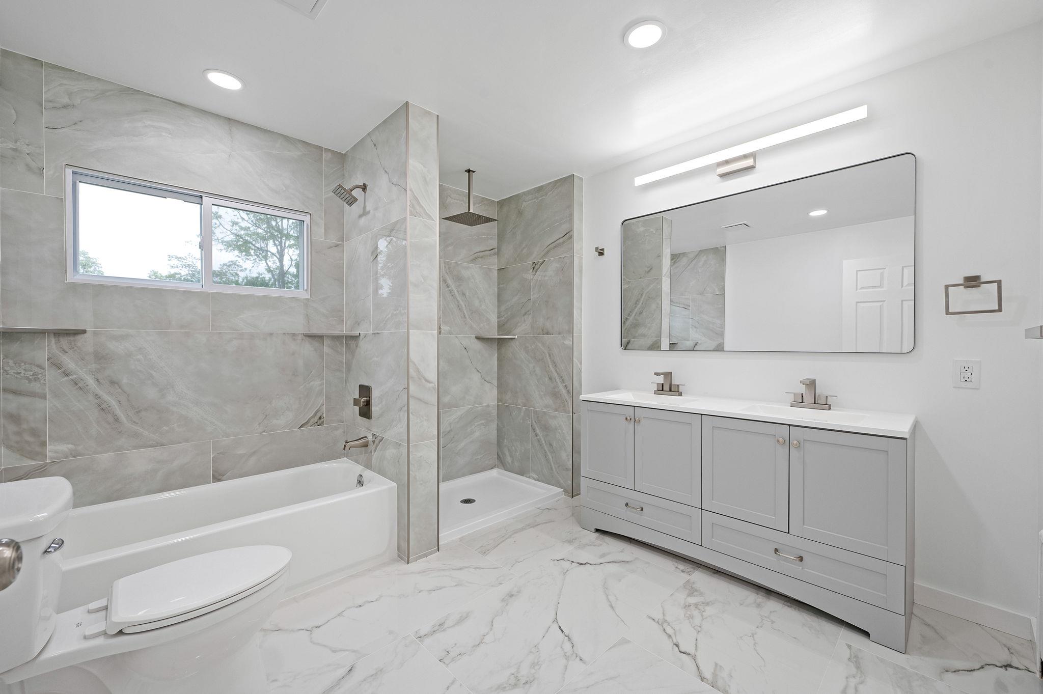 30 Millbrook Lane, Riverhead, New York image 13