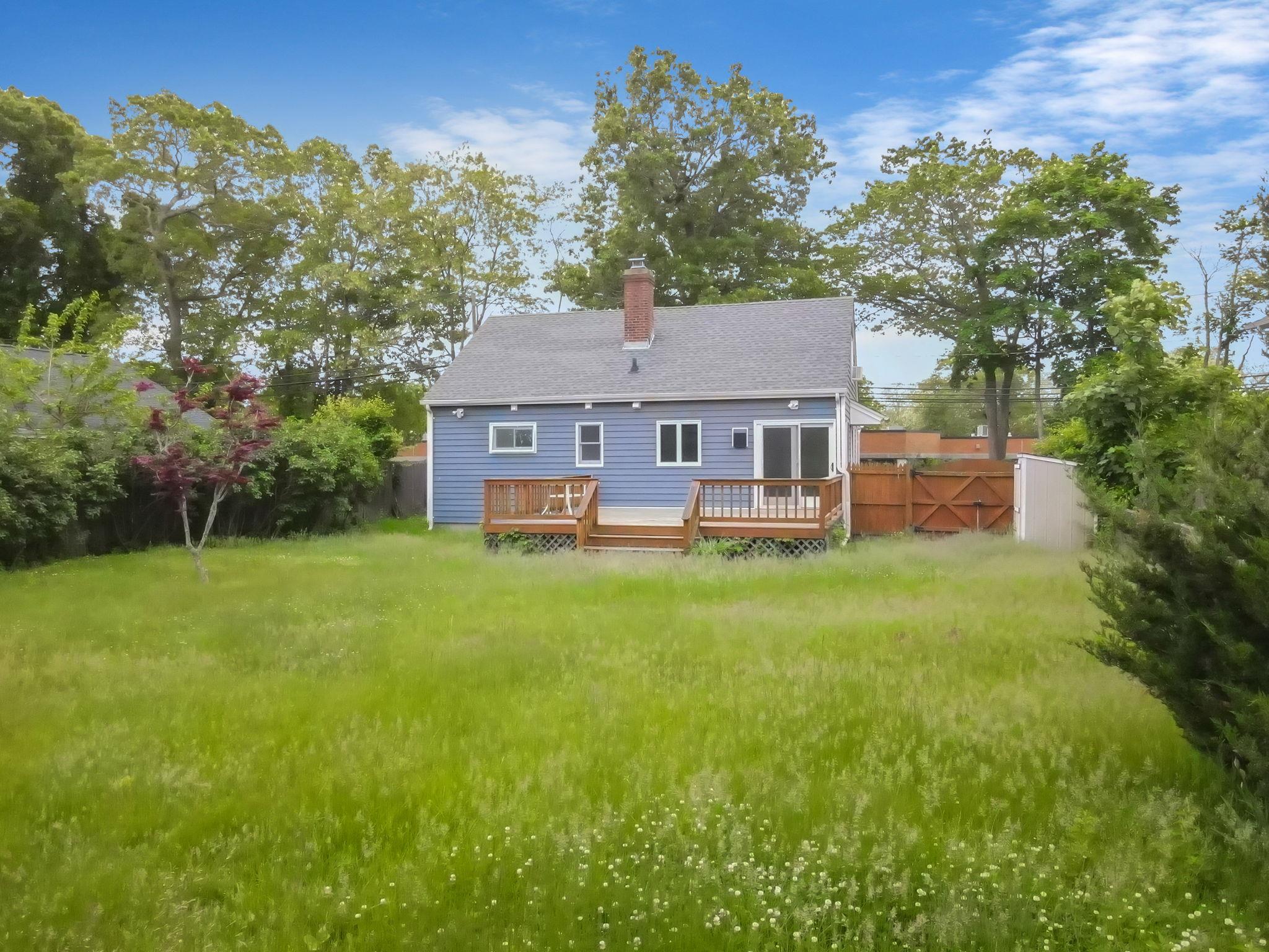 30 Millbrook Lane, Riverhead, New York image 28