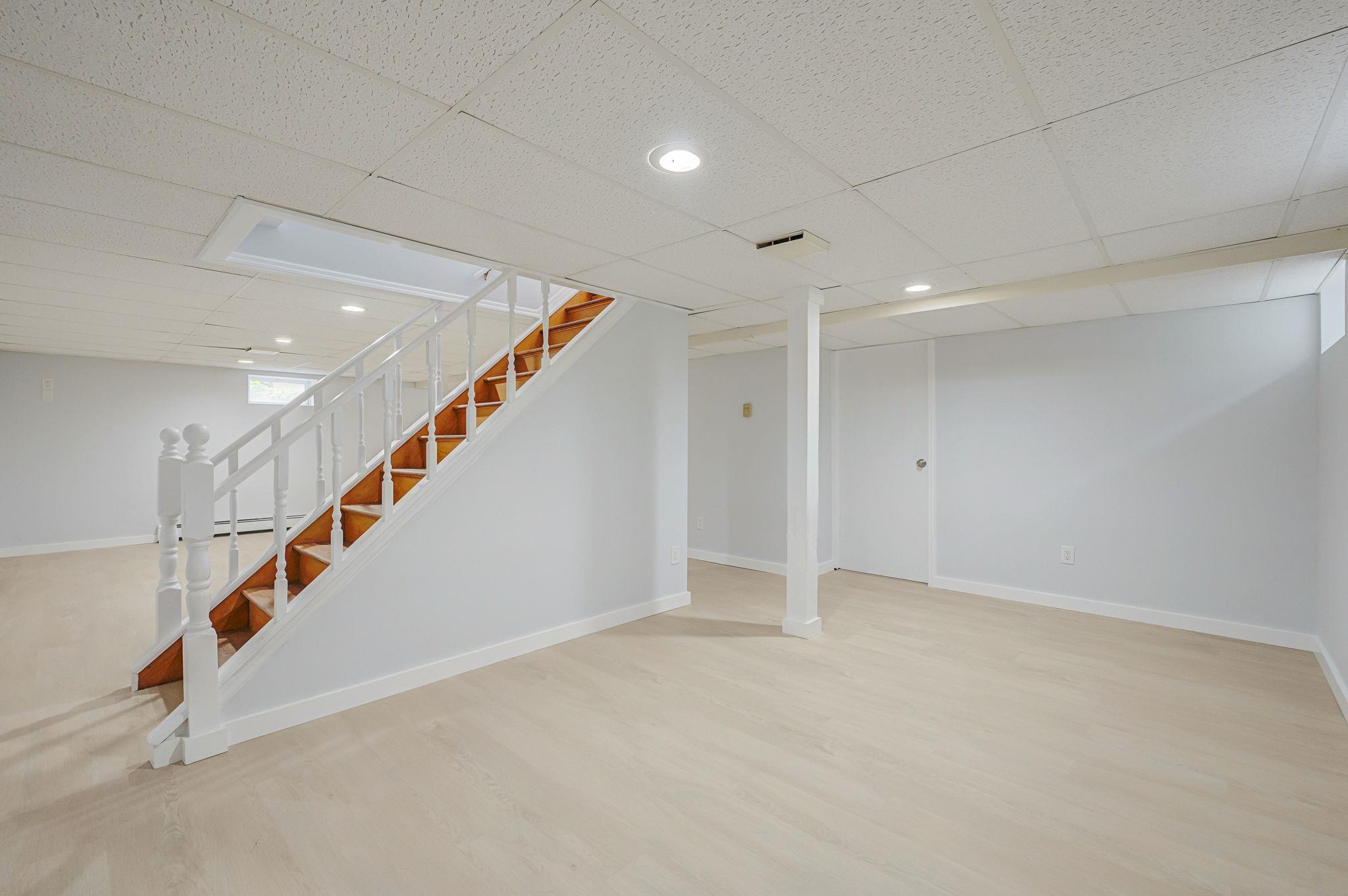 30 Millbrook Lane, Riverhead, New York image 20